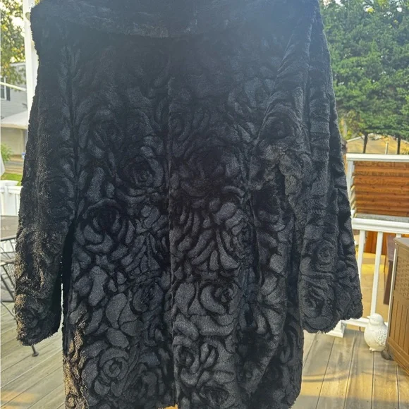 Adrienne Landau Midnight Floral Teddy Jacket - Picture 2 of 5